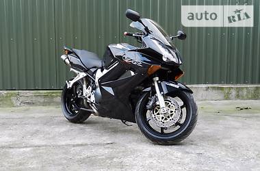 Мотоцикл Спорт-туризм Honda VFR 2003 в Рівному