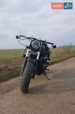 Мотоцикл Классик Honda VRX 400 Roadster 1997 в 