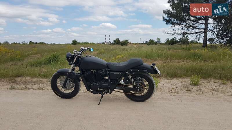 Мотоцикл Классик Honda VRX 400 Roadster 1997 в Николаеве