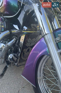 Мотоцикл Круизер Honda VT 750C 2001 в 