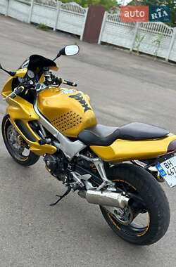 Мотоцикл Спорт-туризм Honda VTR 1000 2000 в Беляевке