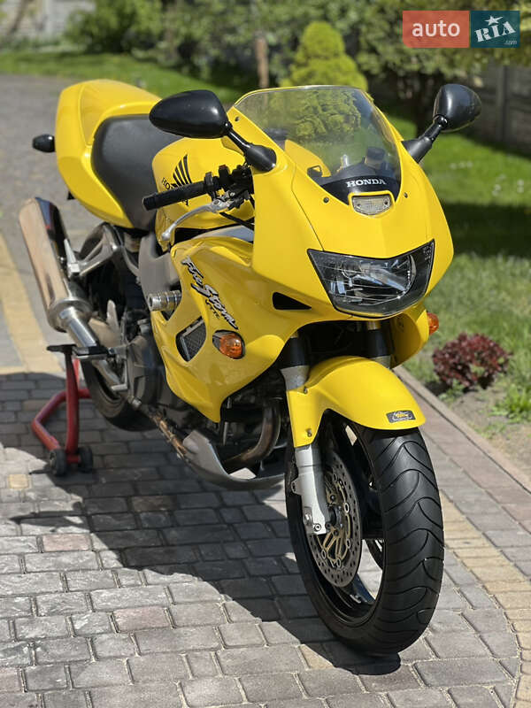 Мотоцикл Спорт-туризм Honda VTR 1000 2002 в Буську