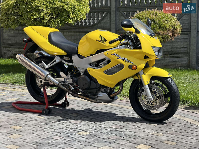 Мотоцикл Спорт-туризм Honda VTR 1000 2002 в Буську