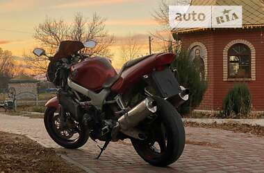 Спортбайк Honda VTR 1000F 2000 в Доманевке