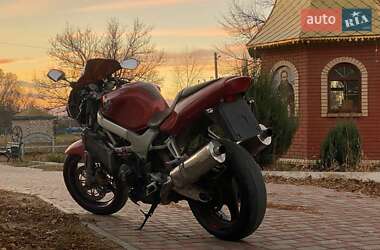 Спортбайк Honda VTR 1000F 2000 в Доманевке