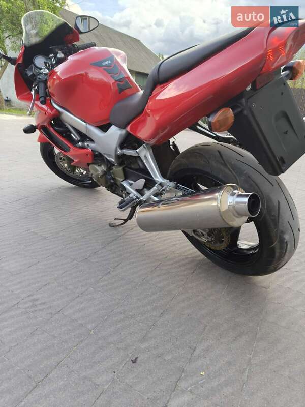 Мотоцикл Спорт-туризм Honda VTR 1000F 2005 в Львові