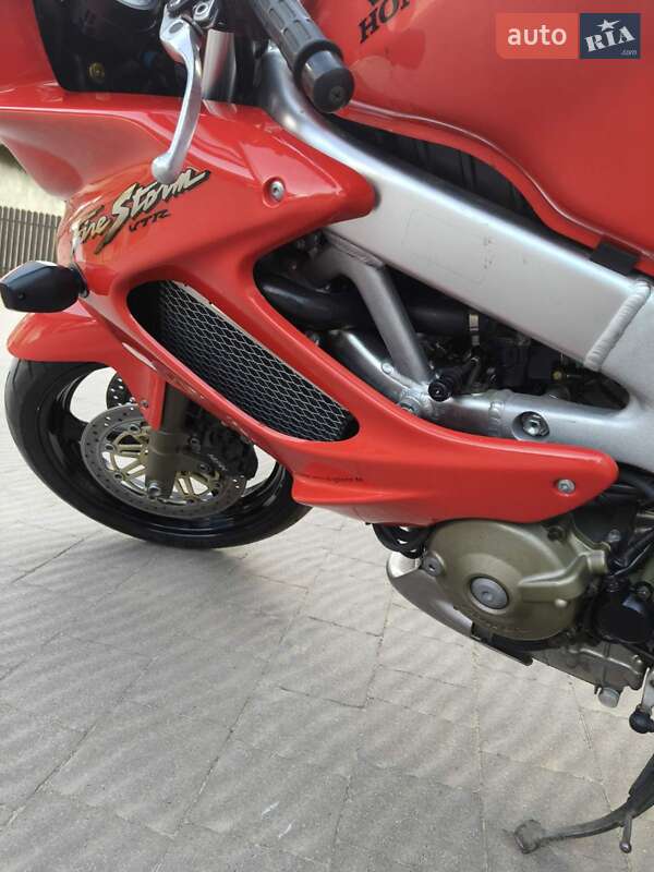 Мотоцикл Спорт-туризм Honda VTR 1000F 2005 в Львові