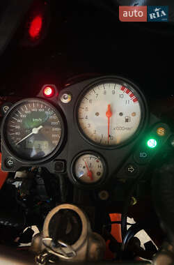 Спортбайк Honda VTR 1000F 2001 в 