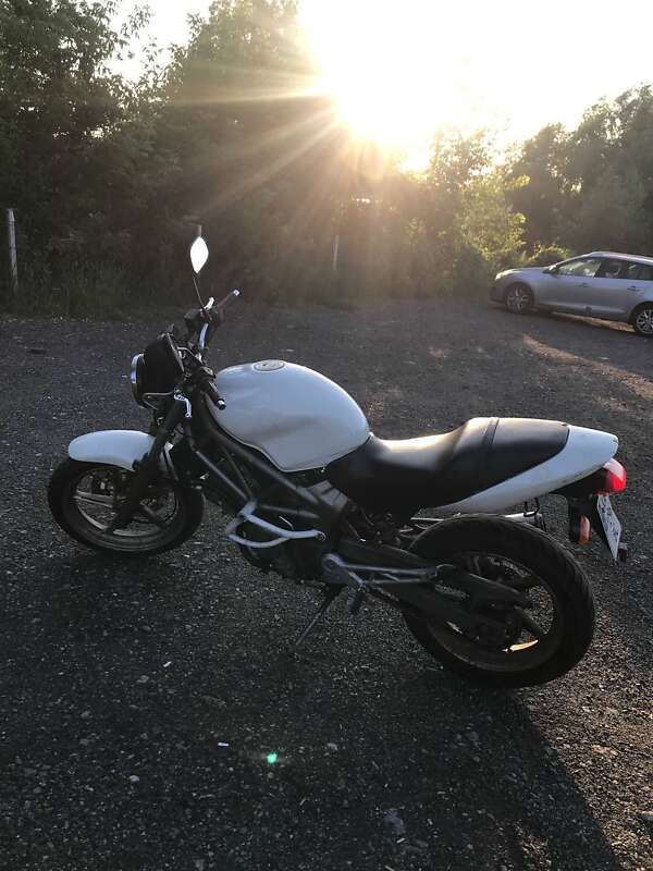 Мотоцикл Классік Honda VTR 250 2002 в Києві