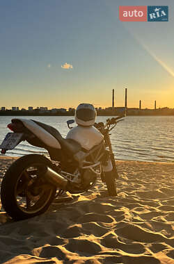 Мотоцикл Классик Honda VTR 250 2002 в Киеве