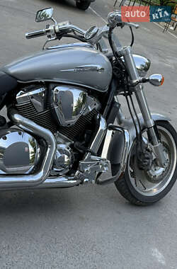 Мотоцикл Чоппер Honda VTX 1800C 2002 в 