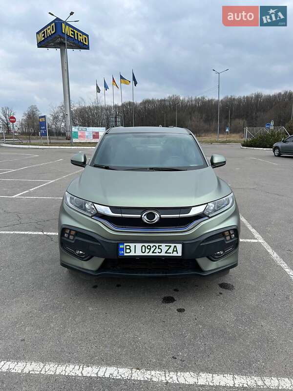 Позашляховик / Кросовер Honda X-NV 2019 в Полтаві