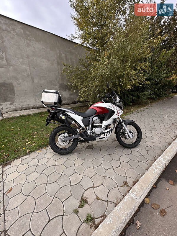 Мотоцикл Позашляховий (Enduro) Honda XL 700V Transalp 2011 в Херсоні