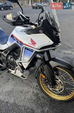 Мотоцикл Спорт-туризм Honda XL 750 Transalp 2023 в 