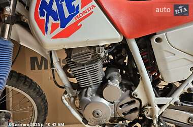 Мотоцикл Многоцелевой (All-round) Honda XLR 200R 1995 в 
