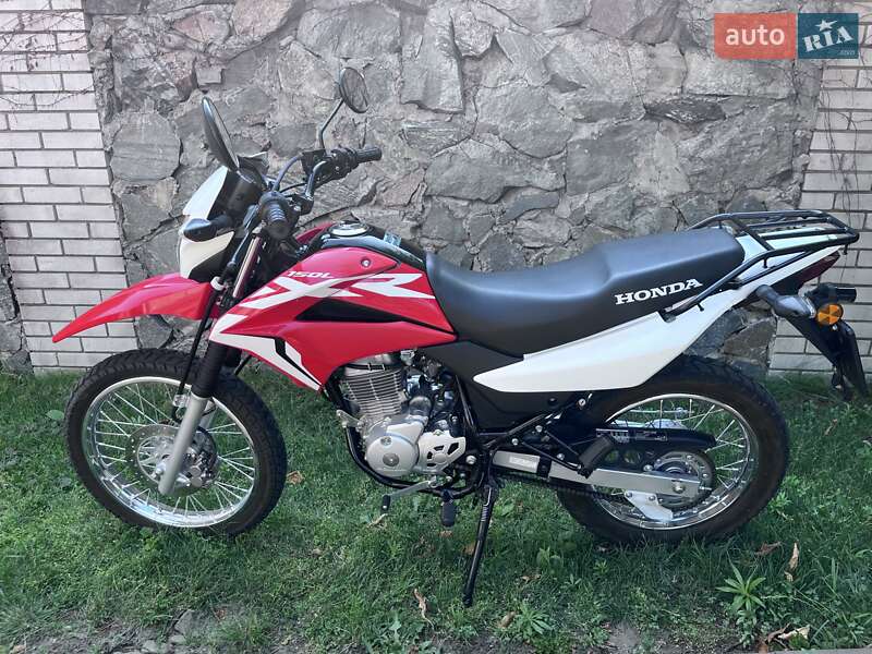 Honda XR 150L 2024