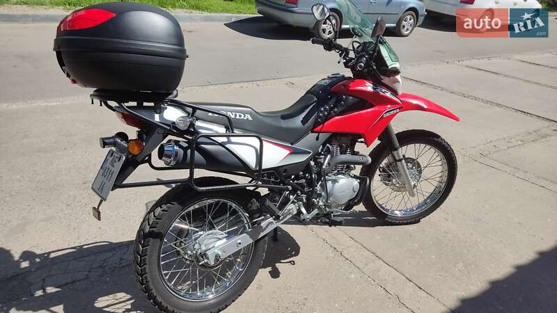Мотоцикл Внедорожный (Enduro) Honda XR 150L 2015 в Новомосковске
