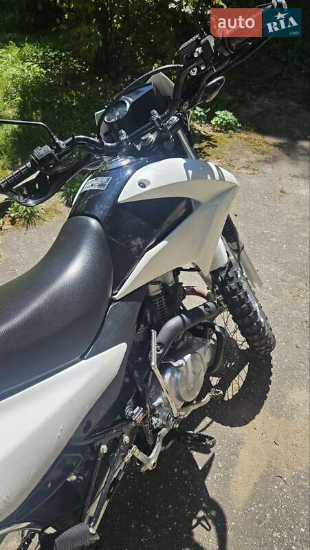 Мотоцикл Внедорожный (Enduro) Honda XR 150L 2014 в Львове
