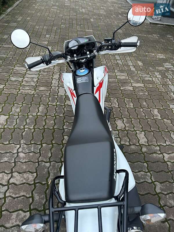 Мотоцикл Внедорожный (Enduro) Honda XR 150L 2022 в Киеве фото 12 Мотоцикл Внедорожный (Enduro) Honda XR 150L 2022 в Киеве