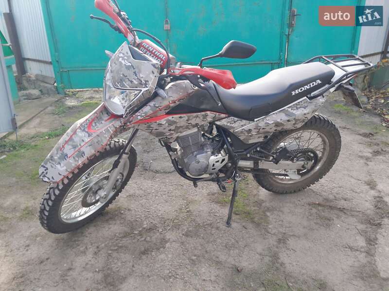 Honda XR 150L 2015