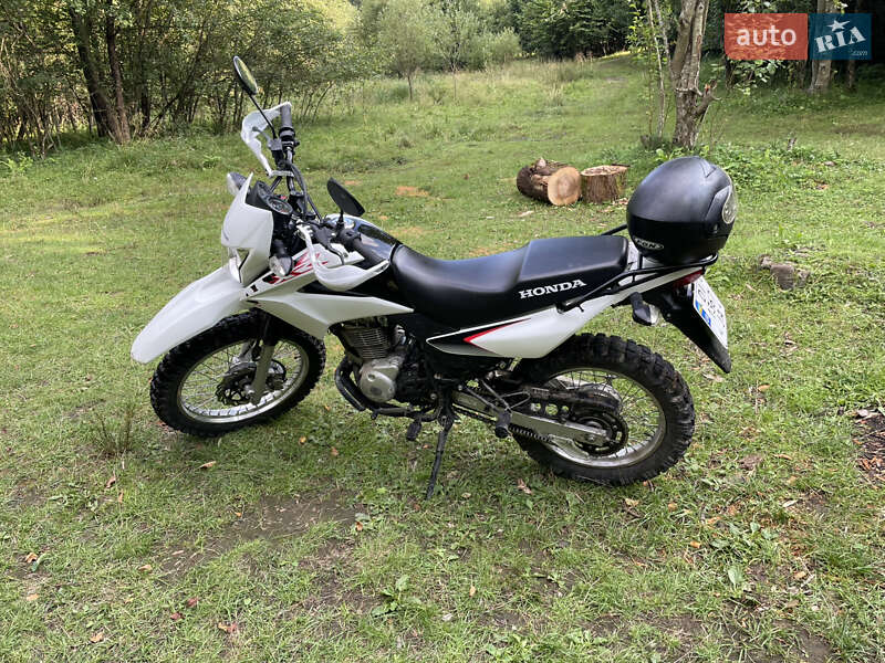 Мотоцикл Внедорожный (Enduro) Honda XR 150L 2014 в Долине