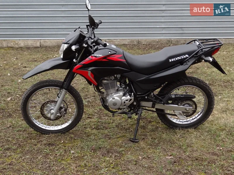 Honda XR 150L 2023