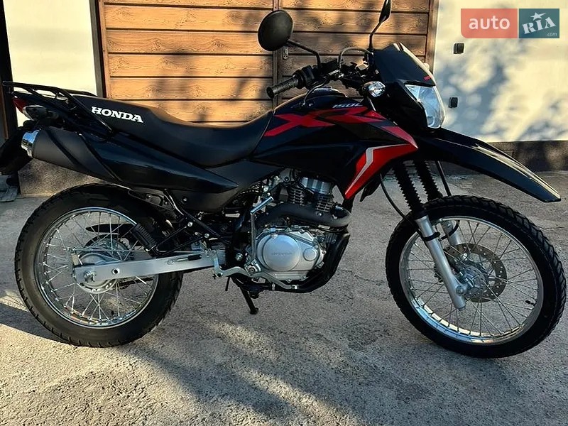 Honda XR 150L 2024