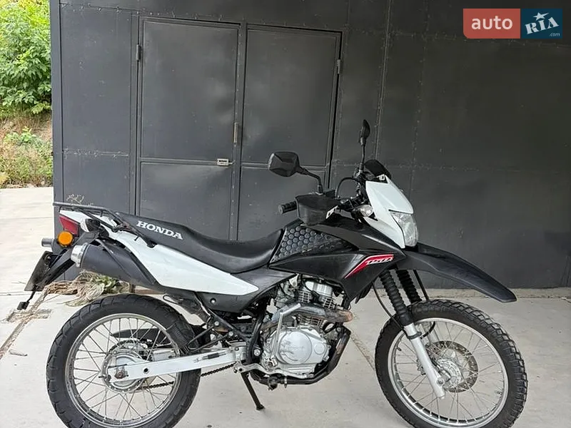 Honda XR 150L 2015