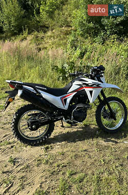 Мотоцикл Кросс Honda XR 190 L 2025 в 