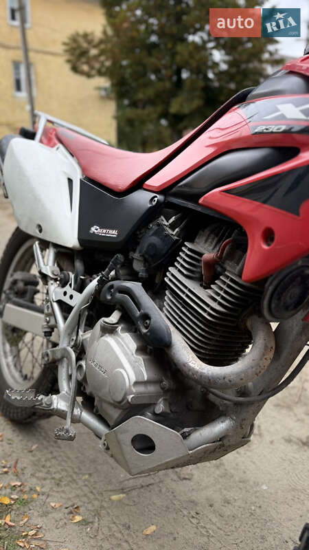 Мотоцикл Внедорожный (Enduro) Honda XR 230 2006 в Днепре
