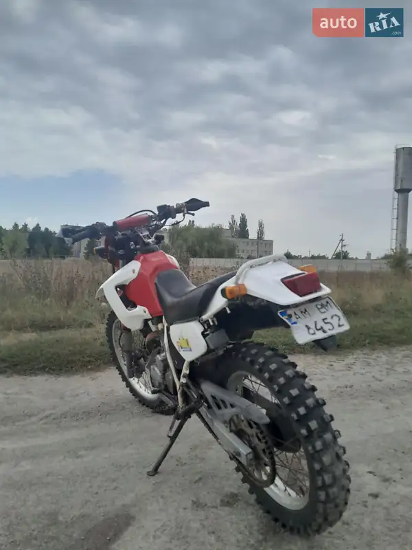 Мотоцикл Внедорожный (Enduro) Honda XR 250 Tornado 2010 в 