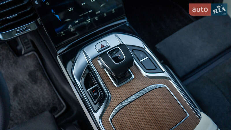 Внедорожник / Кроссовер Hongqi E-HS9 2022 в Львове