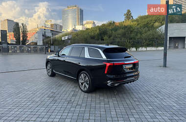 Позашляховик / Кросовер Hongqi E-HS9 2022 в 
