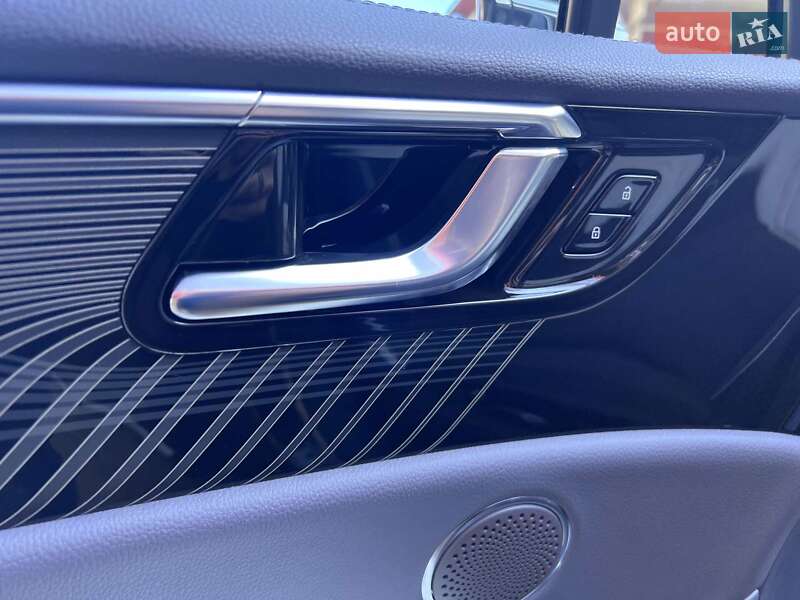 Внедорожник / Кроссовер Hongqi E-HS9 2022 в Львове