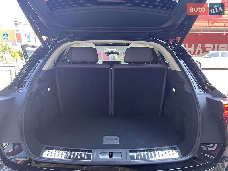 Внедорожник / Кроссовер Hongqi E-HS9 2022 в Львове