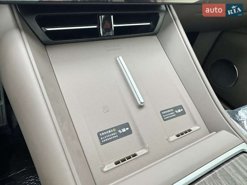 Внедорожник / Кроссовер Huawei Luxeed R7 2025 в Одессе