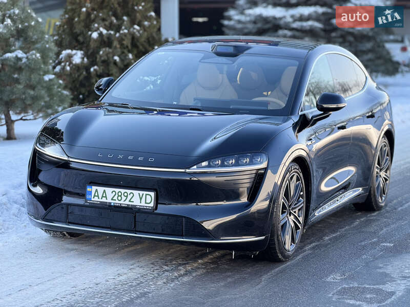 Huawei Luxeed R7 2025