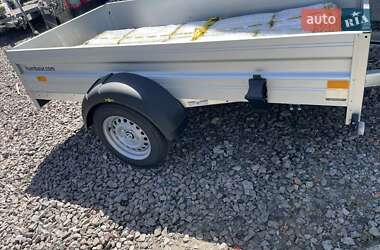 Борт Humbaur HA 2025 в Києві