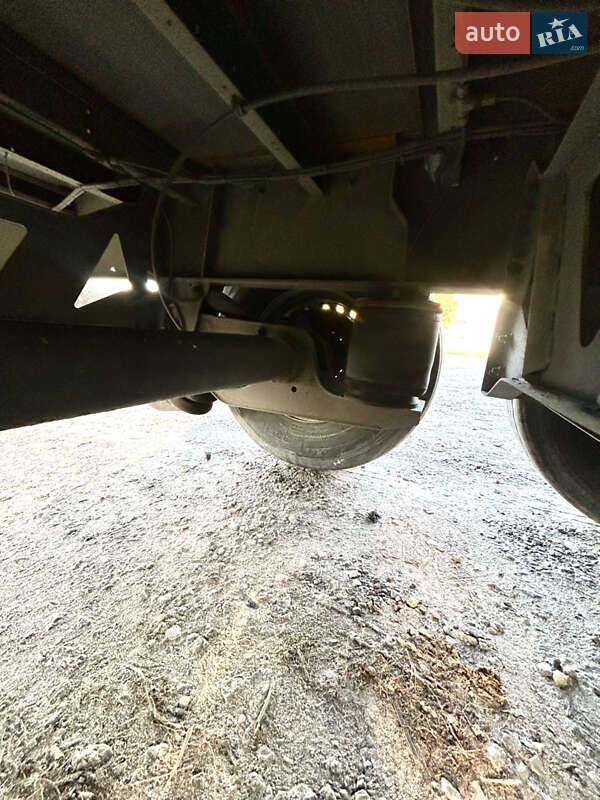 Тентований борт (штора) - прицеп Humbaur HSA 2007 в Львові