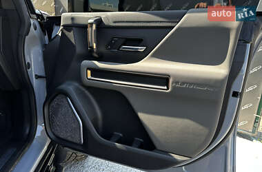 Внедорожник / Кроссовер Hummer EV SUV 2024 в 