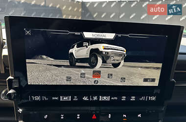 Внедорожник / Кроссовер Hummer EV SUV 2024 в 
