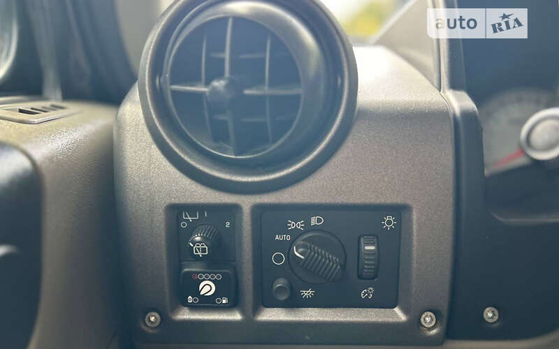 Внедорожник / Кроссовер Hummer H2 2004 в Черновцах