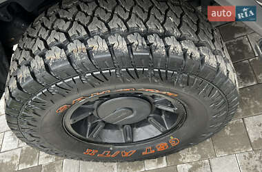 Внедорожник / Кроссовер Hummer H2 2003 в 