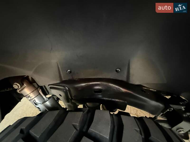 Внедорожник / Кроссовер Hummer H2 2002 в Львове фото 21 Внедорожник / Кроссовер Hummer H2 2002 в Львове