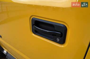 Позашляховик / Кросовер Hummer H2 2002 в 