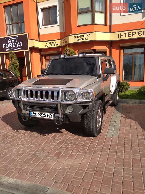 Внедорожник / Кроссовер Hummer H3 2006 в Ровно