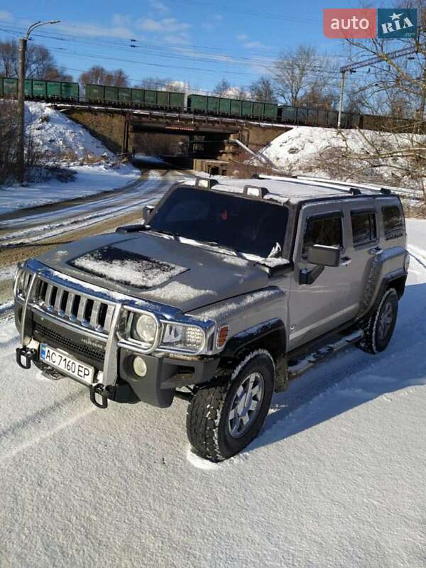 Внедорожник / Кроссовер Hummer H3 2006 в Ровно