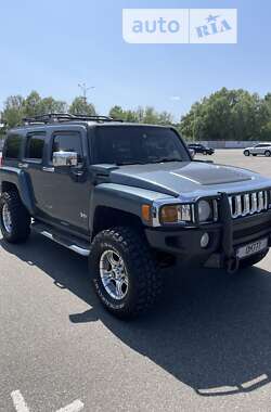 Позашляховик / Кросовер Hummer H3 2005 в 