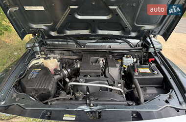 Внедорожник / Кроссовер Hummer H3 2010 в 