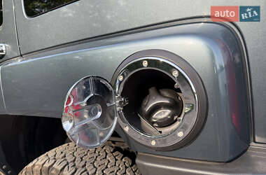 Внедорожник / Кроссовер Hummer H3 2006 в 